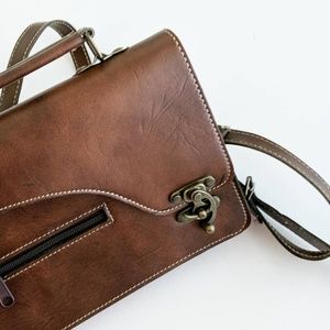 Vintage Messenger